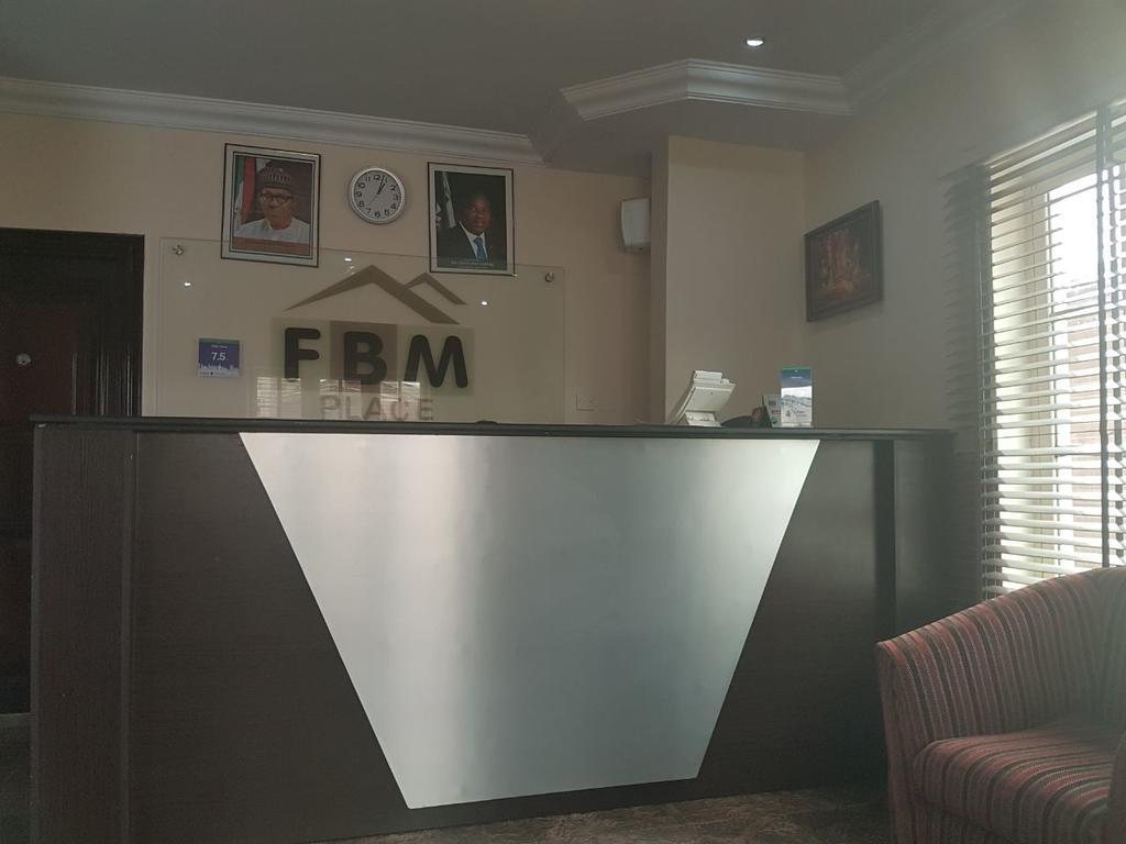 Fbm Place Guest House Agun Exterior photo